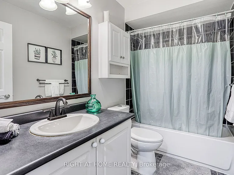 75 Carpendale Cres — Photo 33