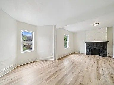 2nd image of 5421 Wellesley Ave