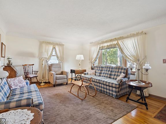 5th image of 1422 Parkway Ave