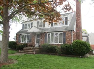 49 Rice St, Pawtucket, RI 02861