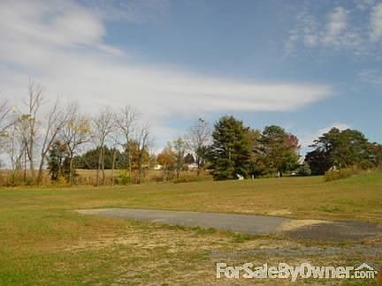 4th image of 2770 Olive Branch Ln