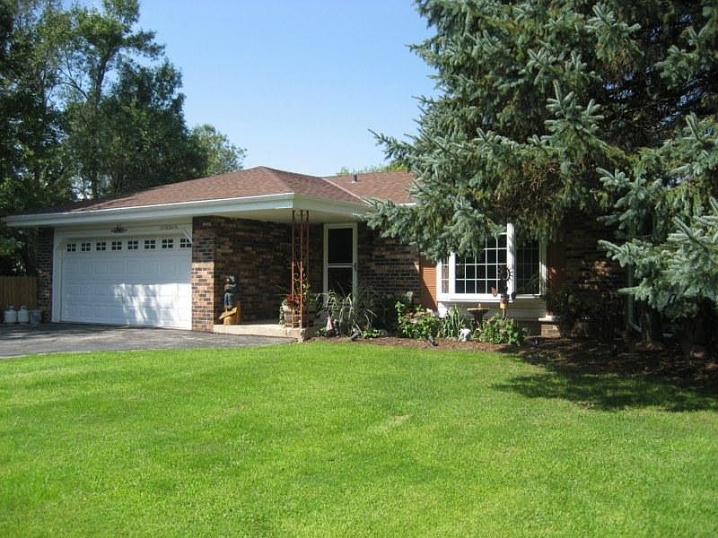 1st image of S11W30476 Summit Ave
