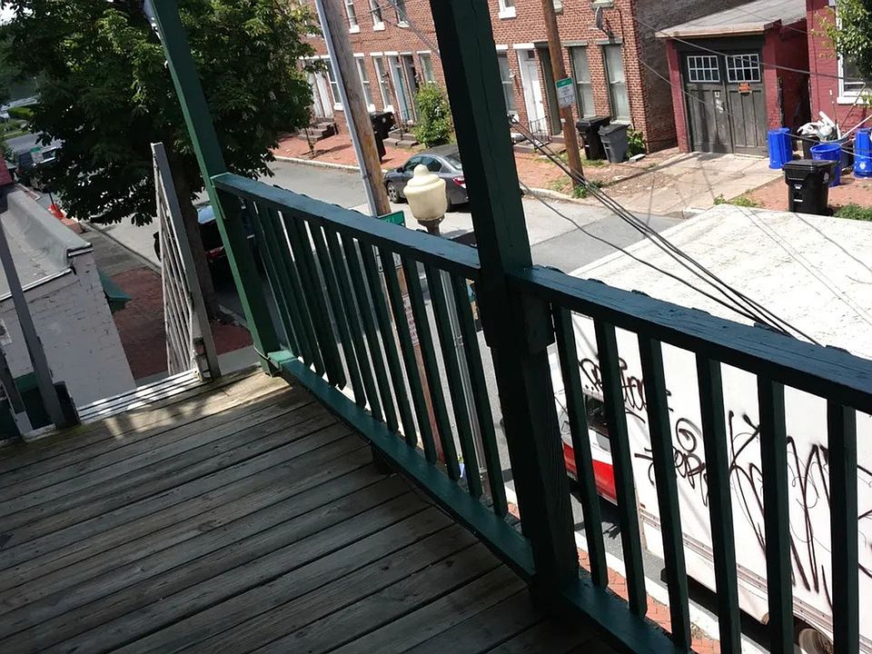 1st image of 1122 N 2nd St APT 3