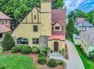 5742 Marmion Ln, Cincinnati, OH 45212