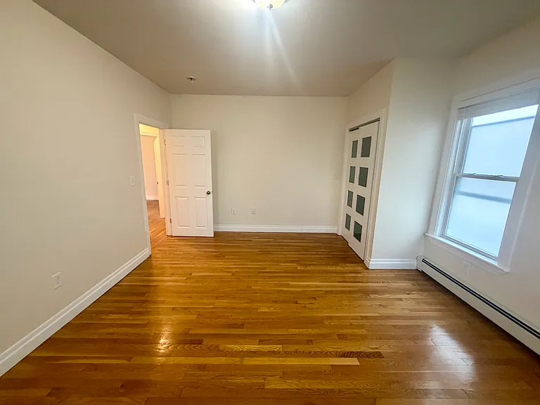 19 Banks St #1A — Photo 5