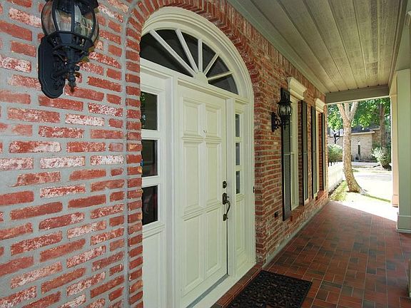3rd image of 2106 Pleasant Creek Dr