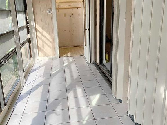 4th image of 10589 E Clairmont Cir #210