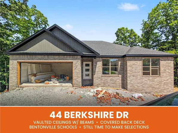 44 Berkshire Dr, Bella Vista, AR 72714
