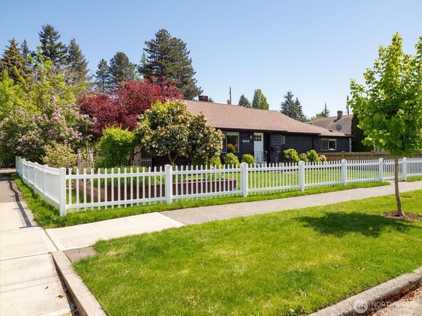 8402 18th Avenue SW, Seattle, WA 98106