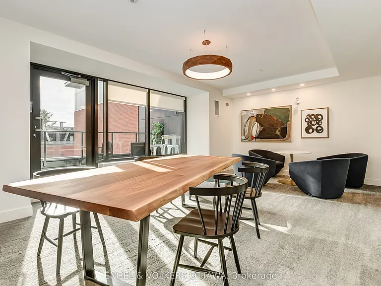 280 Crichton St #302 — Photo 23