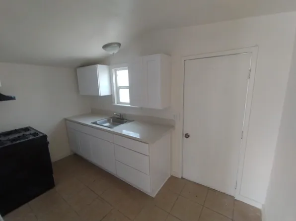 5894 Crest Ave APT B, Riverside, CA 92503