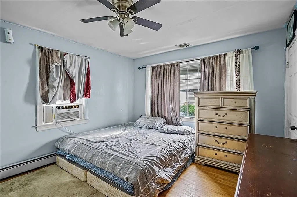 4 bed, 2.0 bath, 1120 sqft, $2,600 — Photo 4