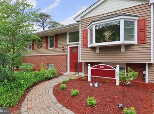 101 Chelsea Ave, Pine Beach, NJ