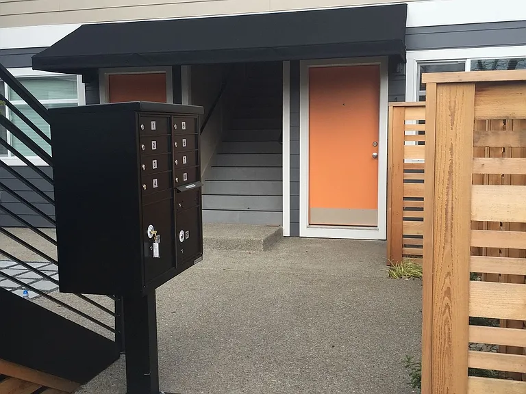 Berkeley Apartments — Photo 3