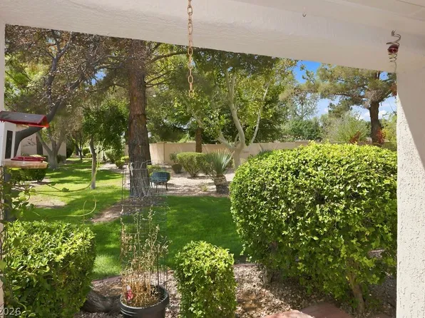 10225 Button Willow Dr, Las Vegas, NV 89134