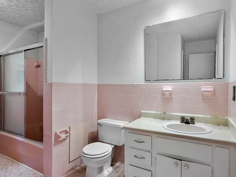 2115 Cedarhurst Dr — Photo 17