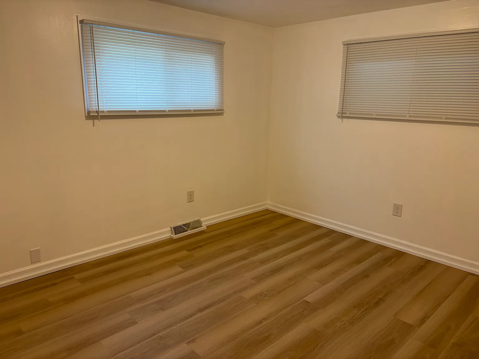 2 bed, 850 sqft, $1,250 — Photo 4