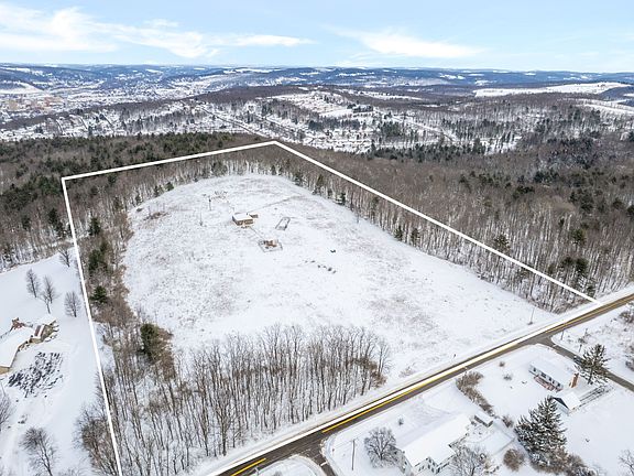 3rd image of 3637 Carman Rd