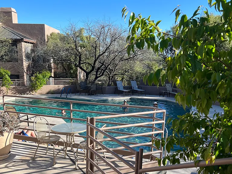N Canyon Crest Dr — Photo 14