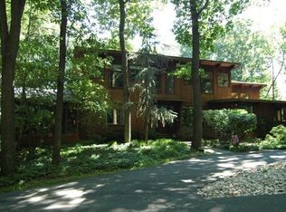 16 Weston Dr, Mohnton, PA 19540