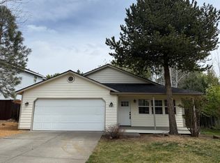 521 SW Forest Grove Dr, Bend, OR 97702