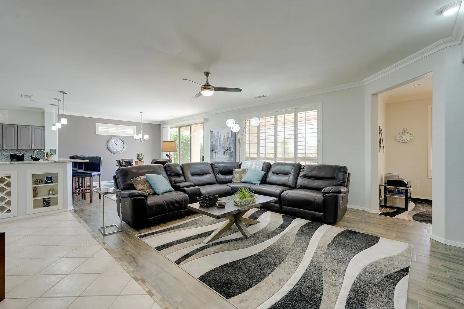 3 bed, 3.0 bath, 2012 sqft, $2,806 — Photo 1