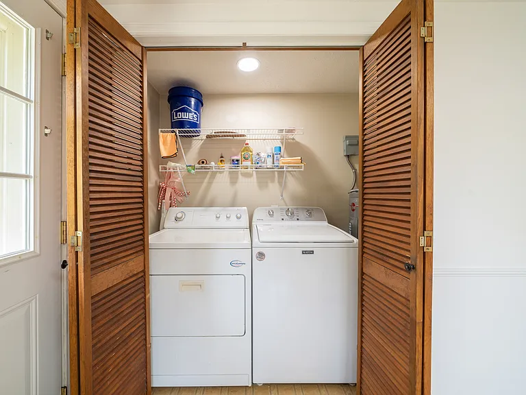 212A McArthur Dr — Photo 11