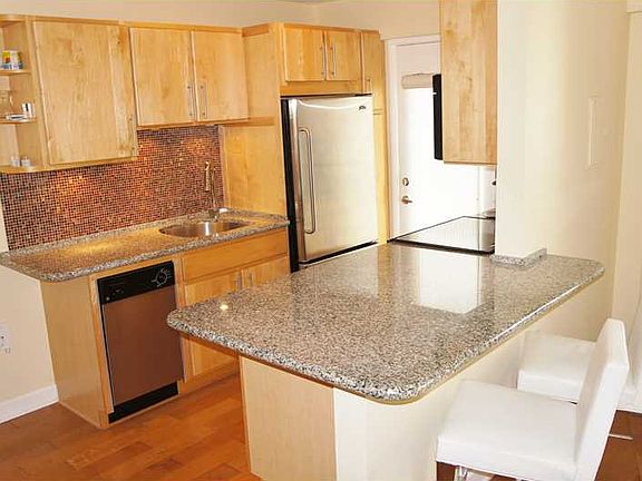 4th image of 1545 Euclid Ave APT 5K