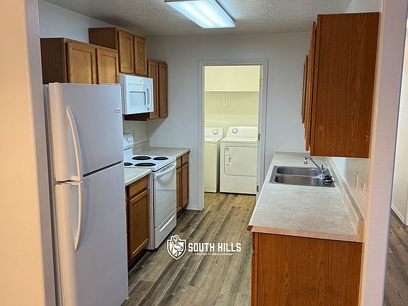 4th image of 2140 Elizabeth Blvd APT 23B