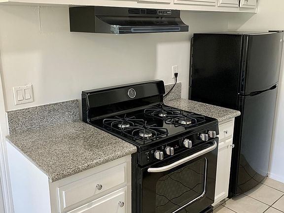 4th image of 8850 Cattaraugus Ave APT 31