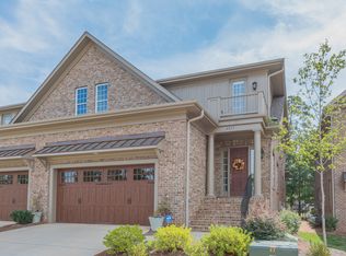 6817 Fairway Row Ln, Charlotte, NC 28277