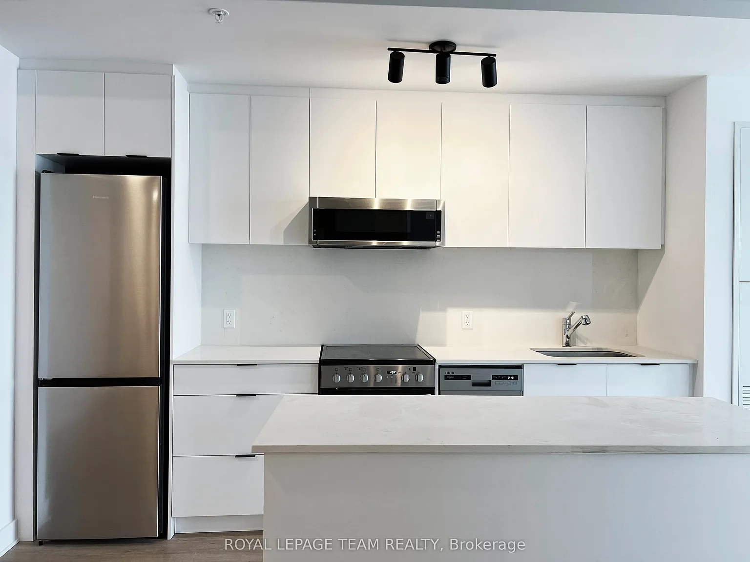 1 bed, $2,170 — Photo 4