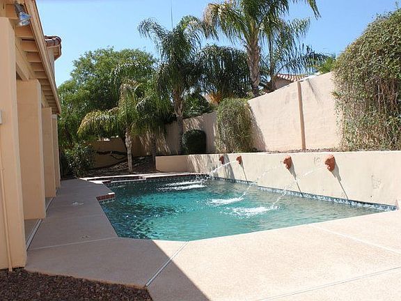 Pebbletec pool with water features