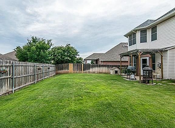 3rd image of 4724 Sterling Trace Cir