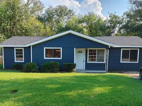 1415 Beagle Rd, Orange, TX 77632