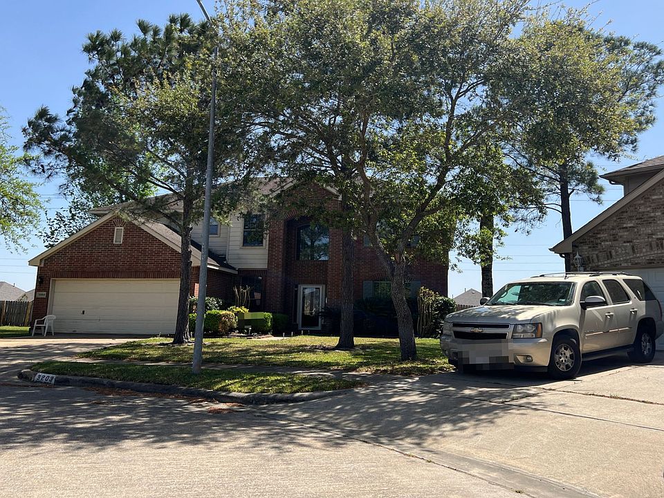 2nd image of 3203 Woods Canyon Ct