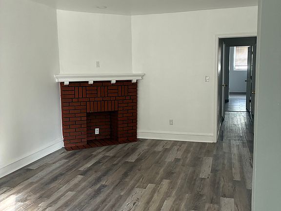 3rd image of 3513 Vista St Floor 1