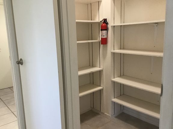 4th image of 6201 Aberdeen Ave