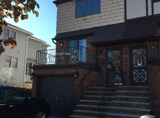 452 Stobe Ave, Staten Island, NY 10306