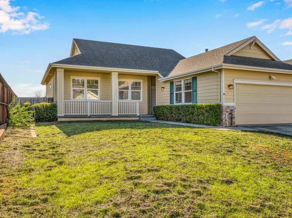 455 Gamay Drive, Cloverdale, CA 95425