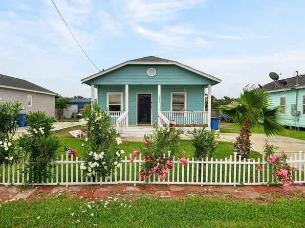 1820 Highway 35 S, Rockport, TX 78382