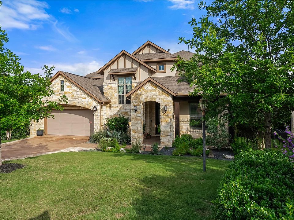 1st image of 215 Vista Village Cv