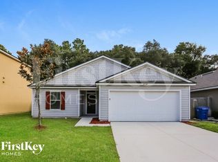 8136 Brothers Walk Ln, Jacksonville, FL 32277