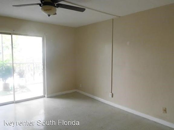 5th image of 3915 S Flagler Dr APT 206