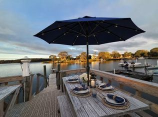 59 Beach Rd, Riverhead, NY 11901