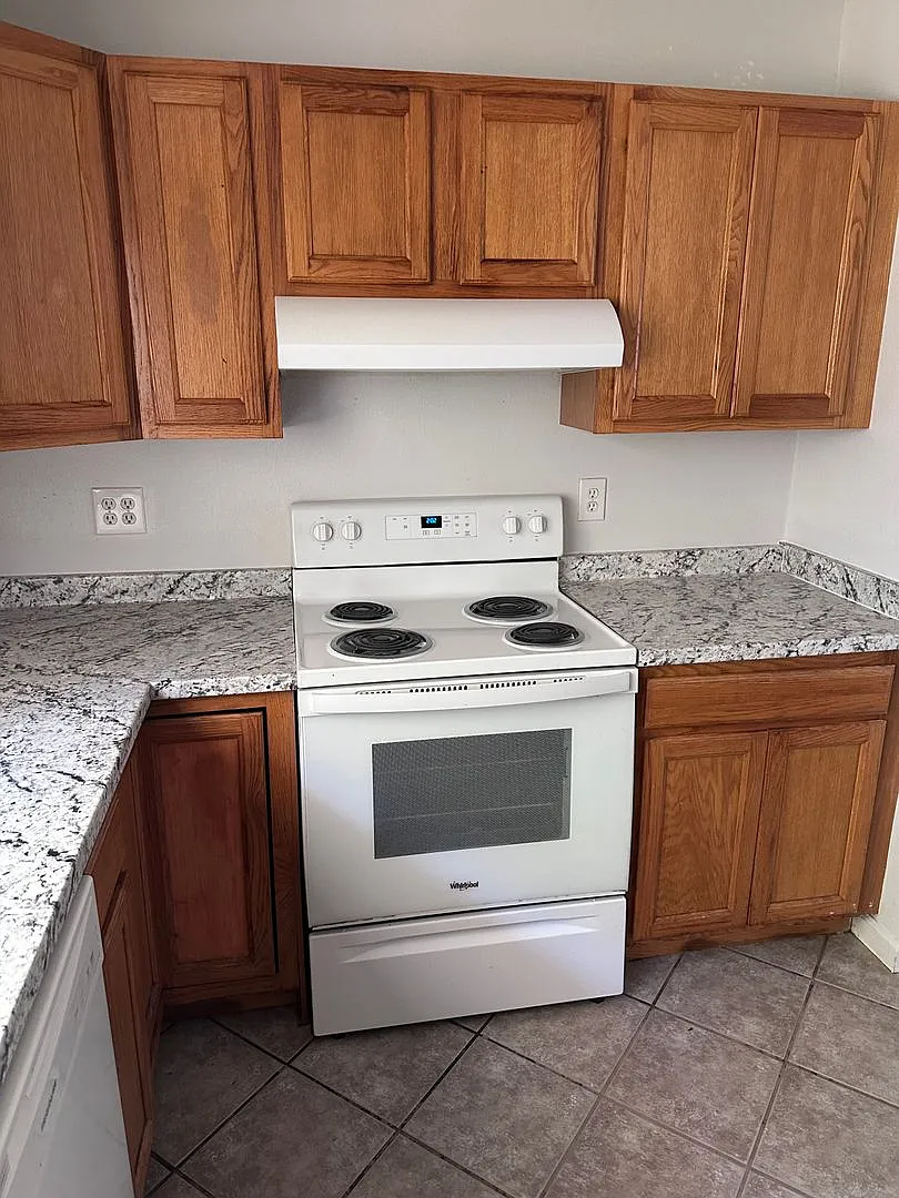 3-Bedroom/ 1.5-Bath - Delightful Home in Fort Walton Beach - Great Location "A Must-See Home" — Photo 4