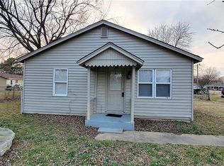 806 Powell St, Springdale, AR 72764