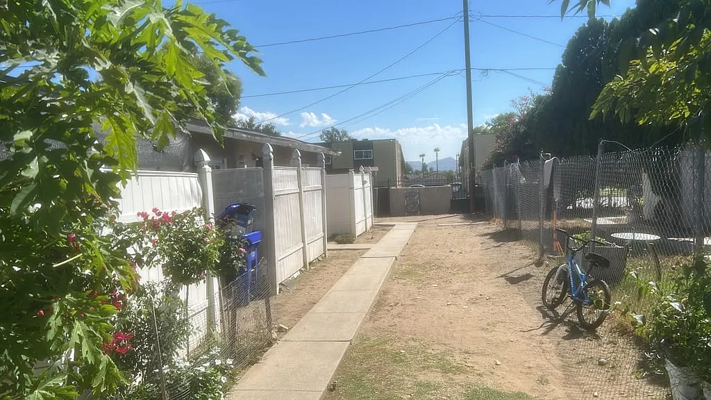 2 bed, $1,950 — Photo 4
