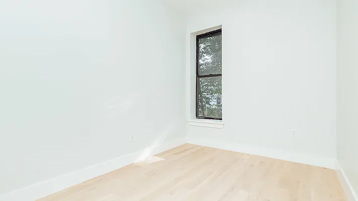 Rented by Nooklyn NYC LLC | media 26