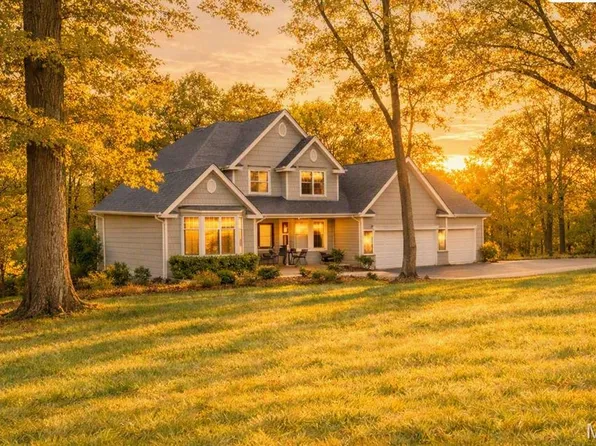 364 Whispering Forest Ln, Pacific, MO 63069